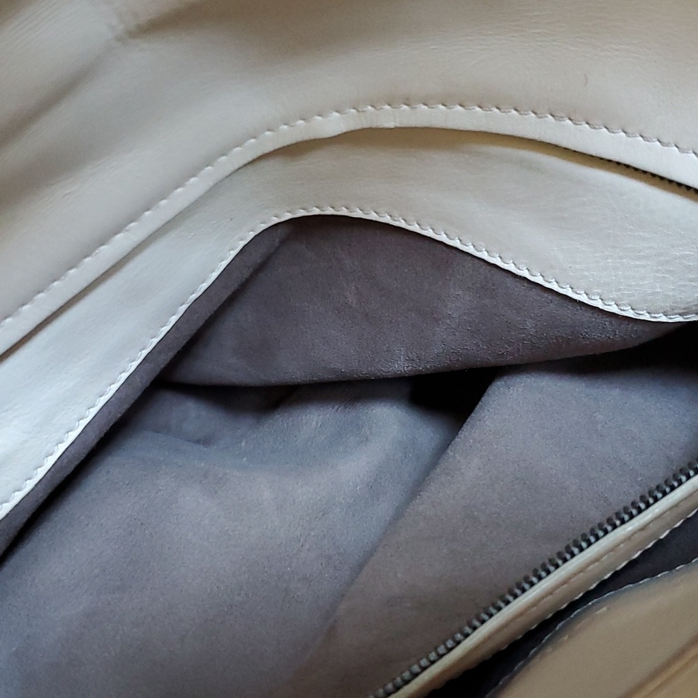 EUC Bottega Veneta Quiet Luxury Bag - Picture 15 of 16